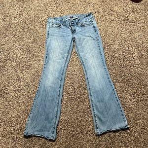 American Eagle artist size 6 regular